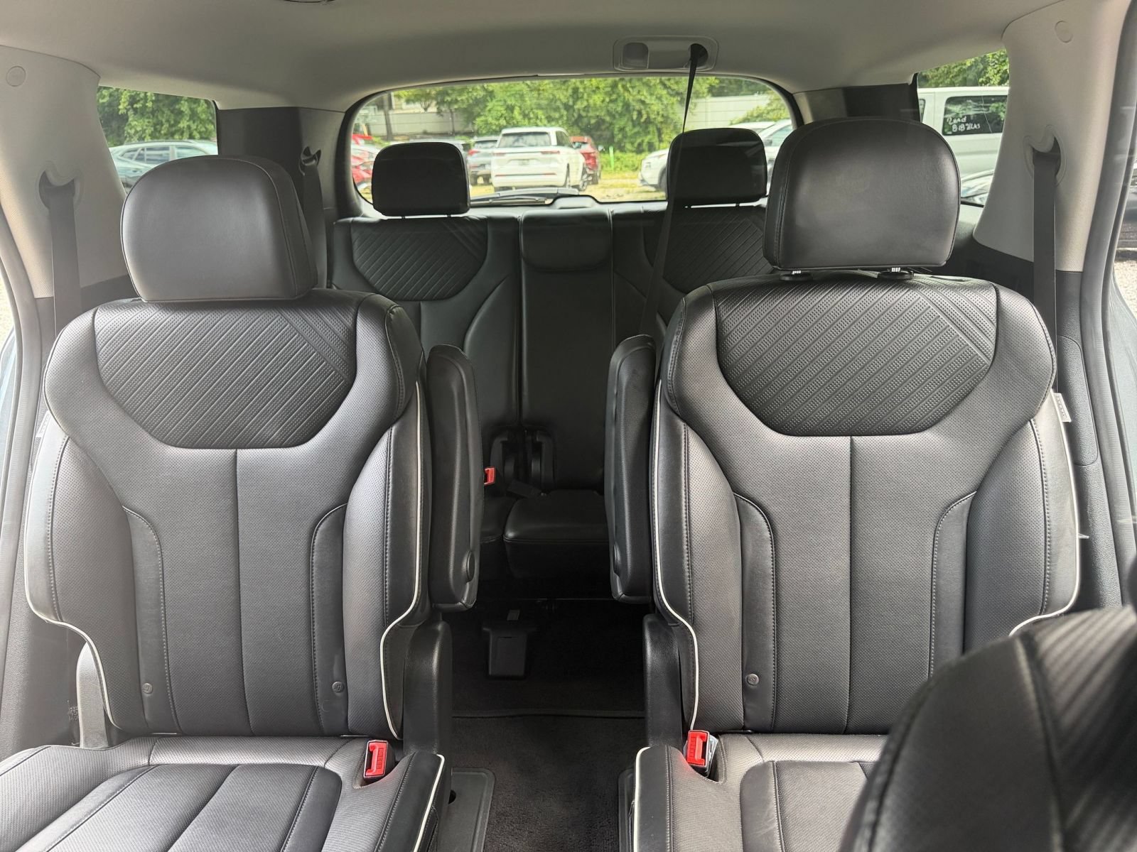 Used 2025 Hyundai Palisade SEL AWD/4WD image 41