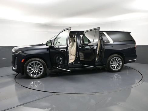 Used 2023 Cadillac Escalade ESV Premium Luxury Platinum w/ LPO, Radiant Package AWD/4WD image 42
