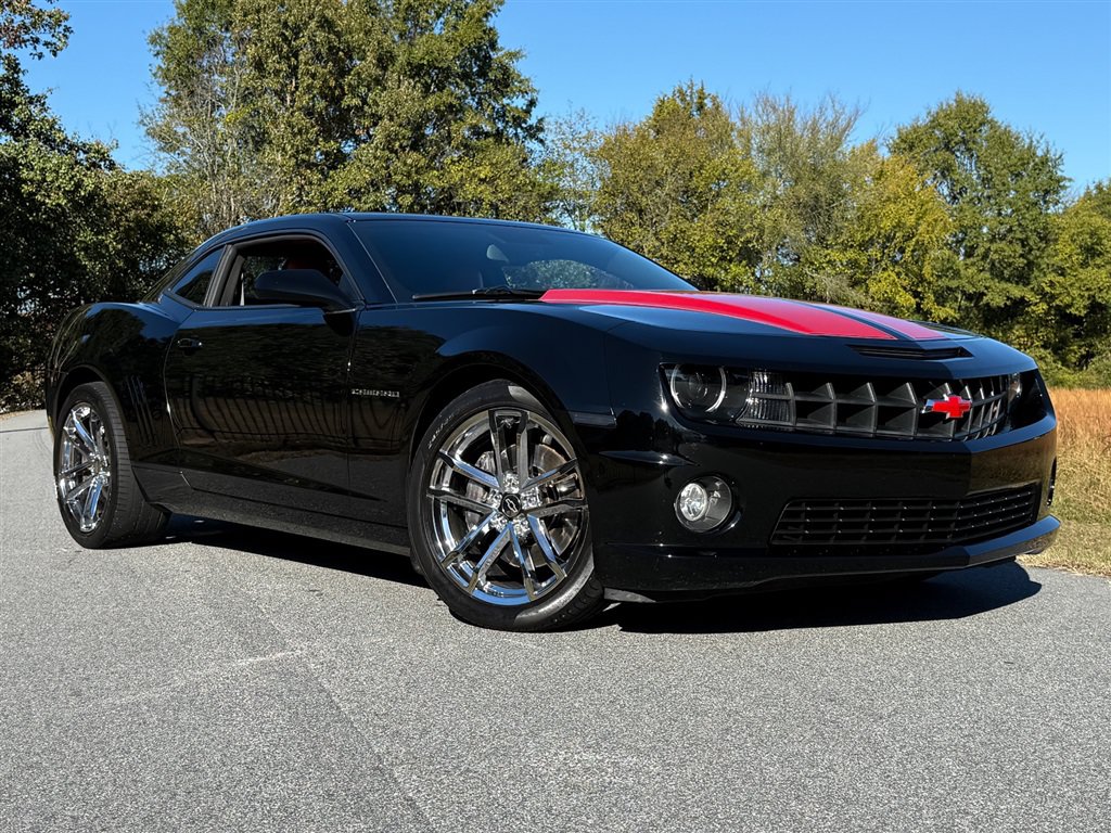 Used 2011 Chevrolet Camaro SS w/ RS Package RWD image 16