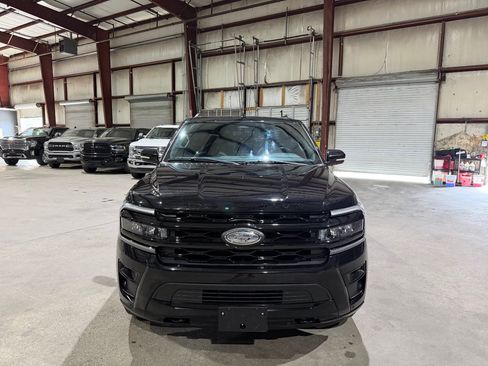 Used 2022 Ford Expedition Max Limited AWD/4WD image 10