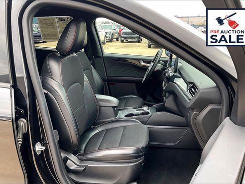 Used 2023 Ford Escape ST-Line image 7