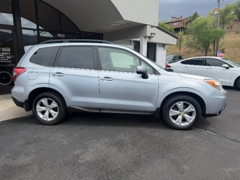 Used 2015 Subaru Forester 2.5i Limited AWD/4WD image 3