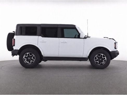 Used 2025 Ford Bronco Outer Banks AWD/4WD image 4
