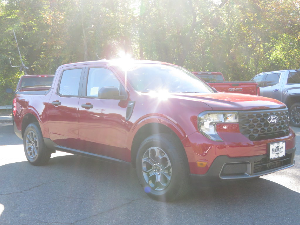Used 2026 Ford Maverick XLT w/ 4K Tow Package AWD/4WD image 3
