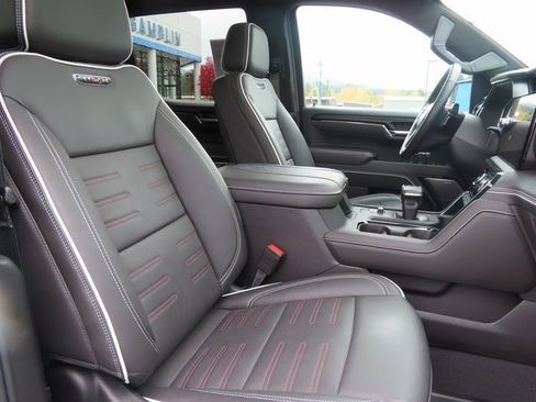 Used 2024 GMC Sierra 1500 AT4X image 41