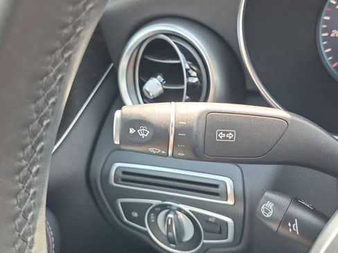 Used 2019 Mercedes-Benz C 300 4MATIC Sedan image 26