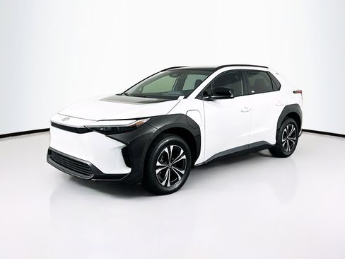 Used 2024 Toyota bZ4X XLE image 3