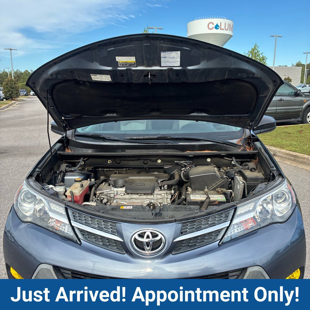Used 2013 Toyota RAV4 LE FWD image 12