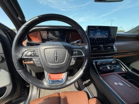 Used 2023 Lincoln Navigator L Reserve AWD/4WD image 17