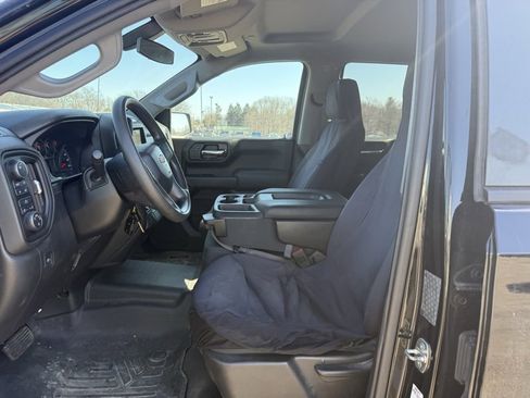 Used 2019 Chevrolet Silverado 1500 Custom w/ Custom Value Package image 10