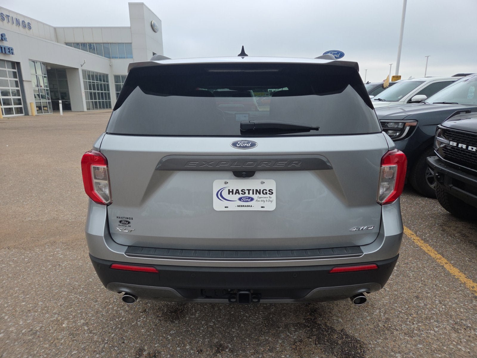 Certified 2023 Ford Explorer XLT w/ Equipment Group 202A AWD/4WD image 10