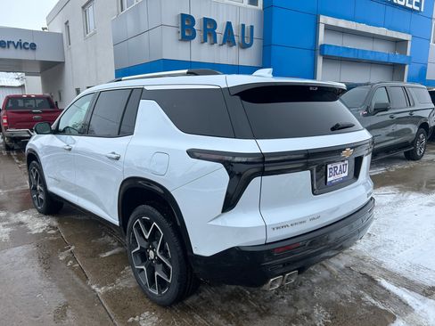 New 2026 Chevrolet Traverse High Country image 8