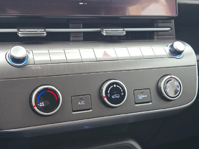 Certified 2026 Hyundai Kona SE AWD/4WD image 31