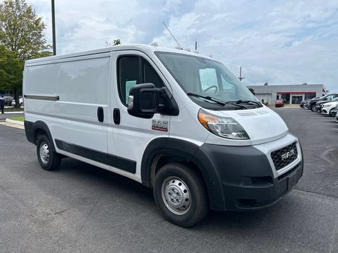 Used 2021 RAM ProMaster 2500 FWD image 1