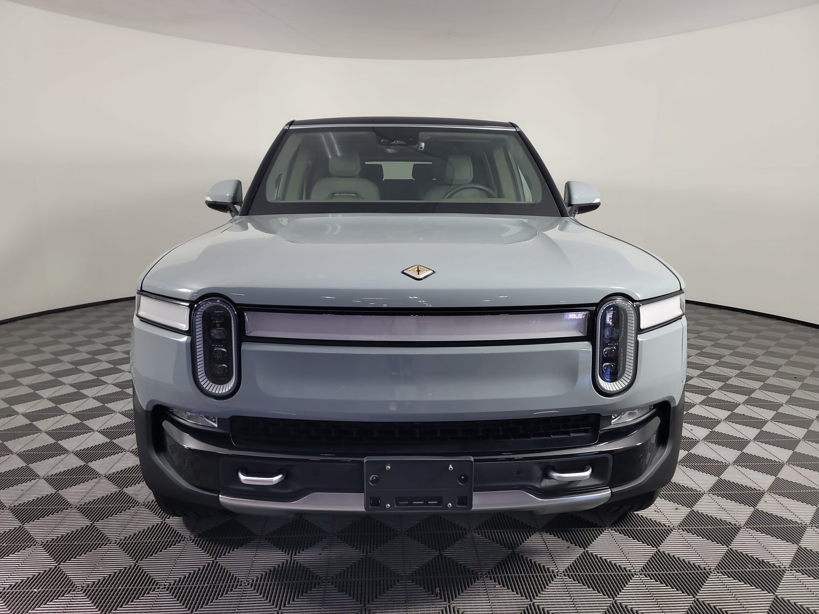 Used 2023 Rivian R1S Adventure Quad AWD/4WD image 8