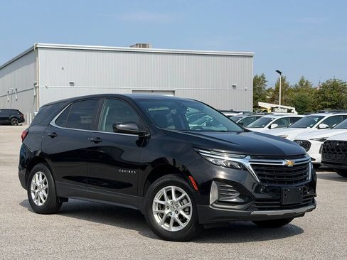Used 2024 Chevrolet Equinox LT AWD/4WD image 1