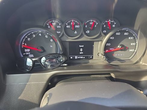 Used 2020 Chevrolet Silverado 1500 Custom w/ Custom Value Package AWD/4WD image 15