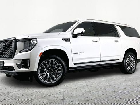 Used 2024 GMC Yukon XL Denali Ultimate image 1