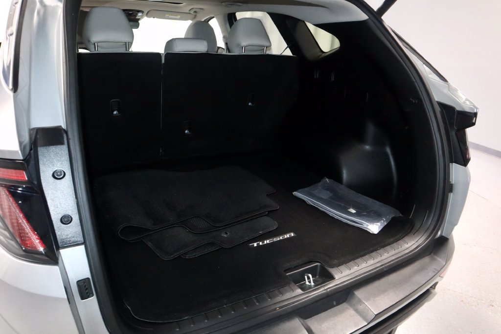 Used 2024 Hyundai Tucson SEL w/ Convenience Package FWD image 14