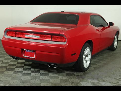 Used 2012 Dodge Challenger SXT w/ Sound Group RWD image 8