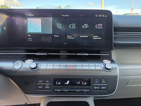 Used 2024 Hyundai Kona SEL FWD image 25