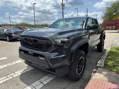 Used 2026 Toyota Tacoma TRD Off-Road AWD/4WD image 4