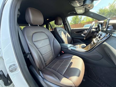Used 2017 Mercedes-Benz GLC 300 4MATIC image 13