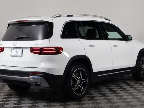 New 2026 Mercedes-Benz GLB 250 4MATIC image 2