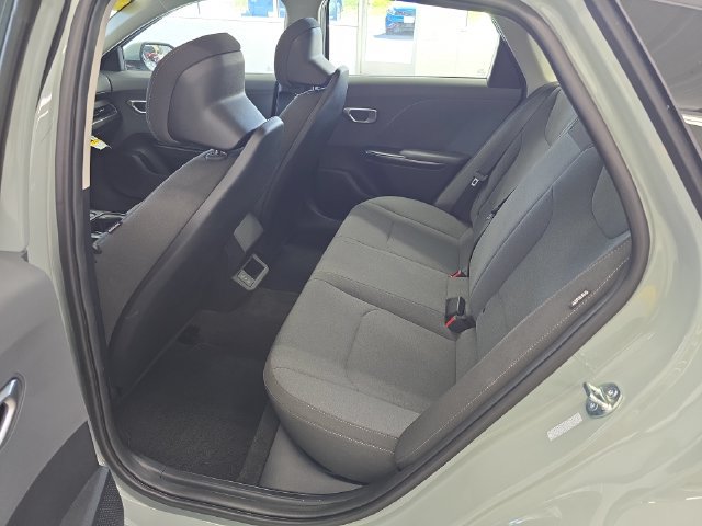 Used 2025 Kia K4 FWD image 10