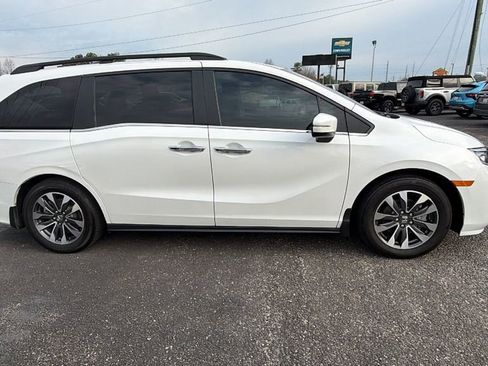 Used 2024 Honda Odyssey EX-L image 4