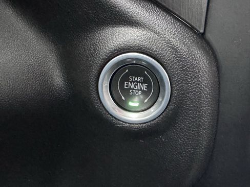 Used 2021 GMC Sierra 2500 AT4 w/ AT4 Premium Plus Package image 6