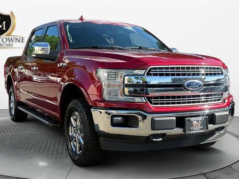 Used 2018 Ford F150 Lariat w/ Equipment Group 502A Luxury AWD/4WD image 7