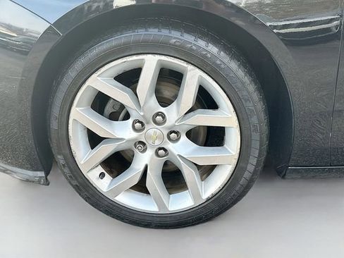 Used 2017 Chevrolet Impala Premier w/ Enhanced Convenience Package image 33