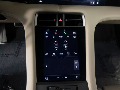 Certified 2025 Porsche Taycan RWD image 30