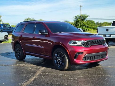 Used 2025 Dodge Durango GT AWD/4WD image 2