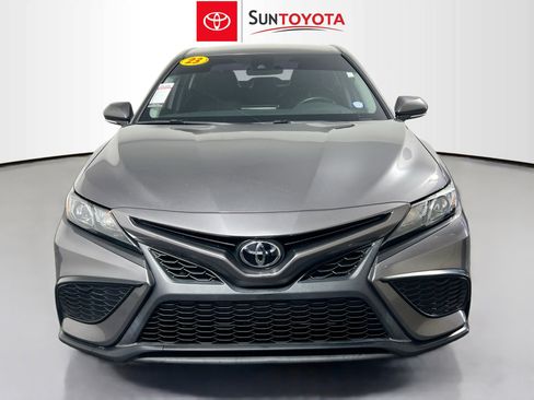 Used 2023 Toyota Camry SE image 10