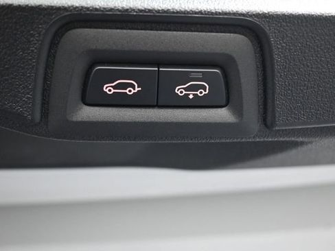 New 2026 BMW X7 xDrive40i AWD/4WD image 25