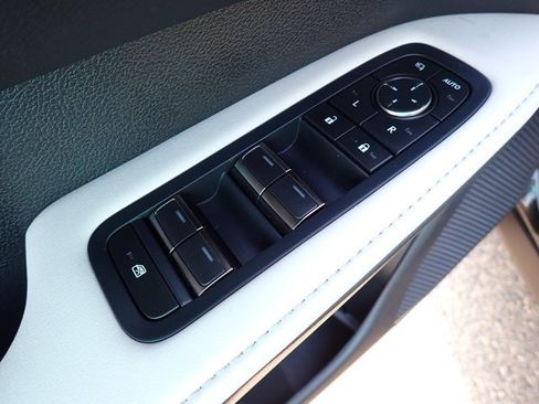 Used 2024 Lexus RX 350h w/ Convenience Package AWD/4WD image 16