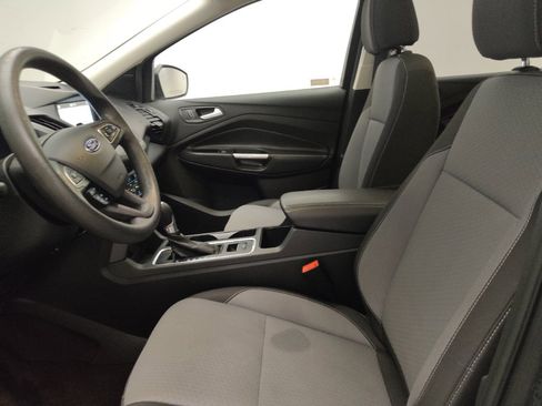 Used 2017 Ford Escape SE w/ Equipment Group 201A FWD image 17