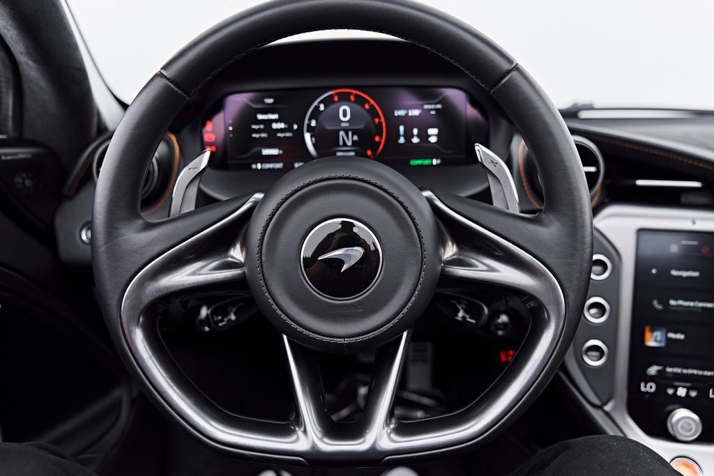 Used 2025 McLaren 750S Spider RWD image 56