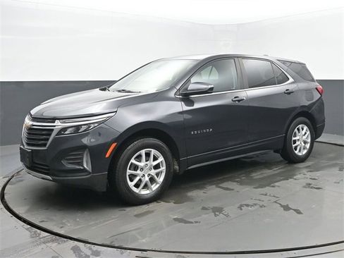 Used 2022 Chevrolet Equinox LT image 3