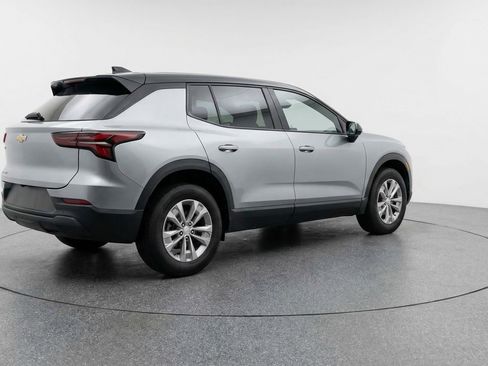 Used 2025 Chevrolet Equinox LT FWD image 9