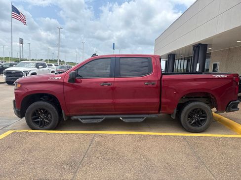 Used 2022 Chevrolet Silverado 1500 Custom Trail Boss w/ Safety Confidence Package AWD/4WD image 4