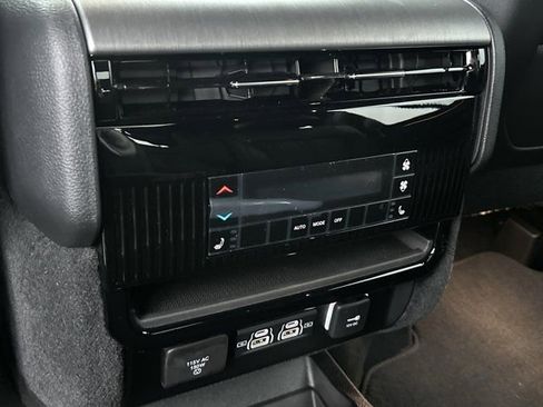 New 2025 Jeep Wagoneer Series II w/ Premium Group I image 28