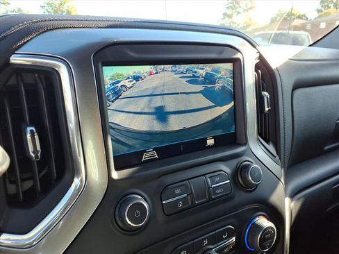 Used 2021 Chevrolet Silverado 1500 LT image 20