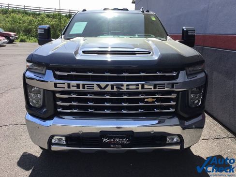 Used 2020 Chevrolet Silverado 3500 LTZ w/ LTZ Premium Package image 4