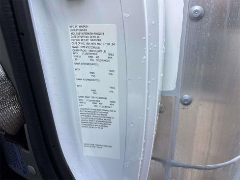 New 2024 GMC Savana 3500 w/ Power Convenience Package image 13