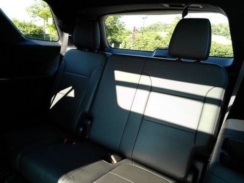 Used 2023 Chevrolet Traverse Premier w/ Redline Edition AWD/4WD image 15