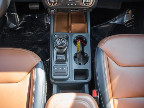 Used 2022 Ford Maverick Lariat w/ Lariat Luxury Package image 28