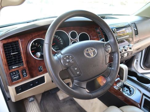 Used 2011 Toyota Sequoia Limited AWD/4WD image 15